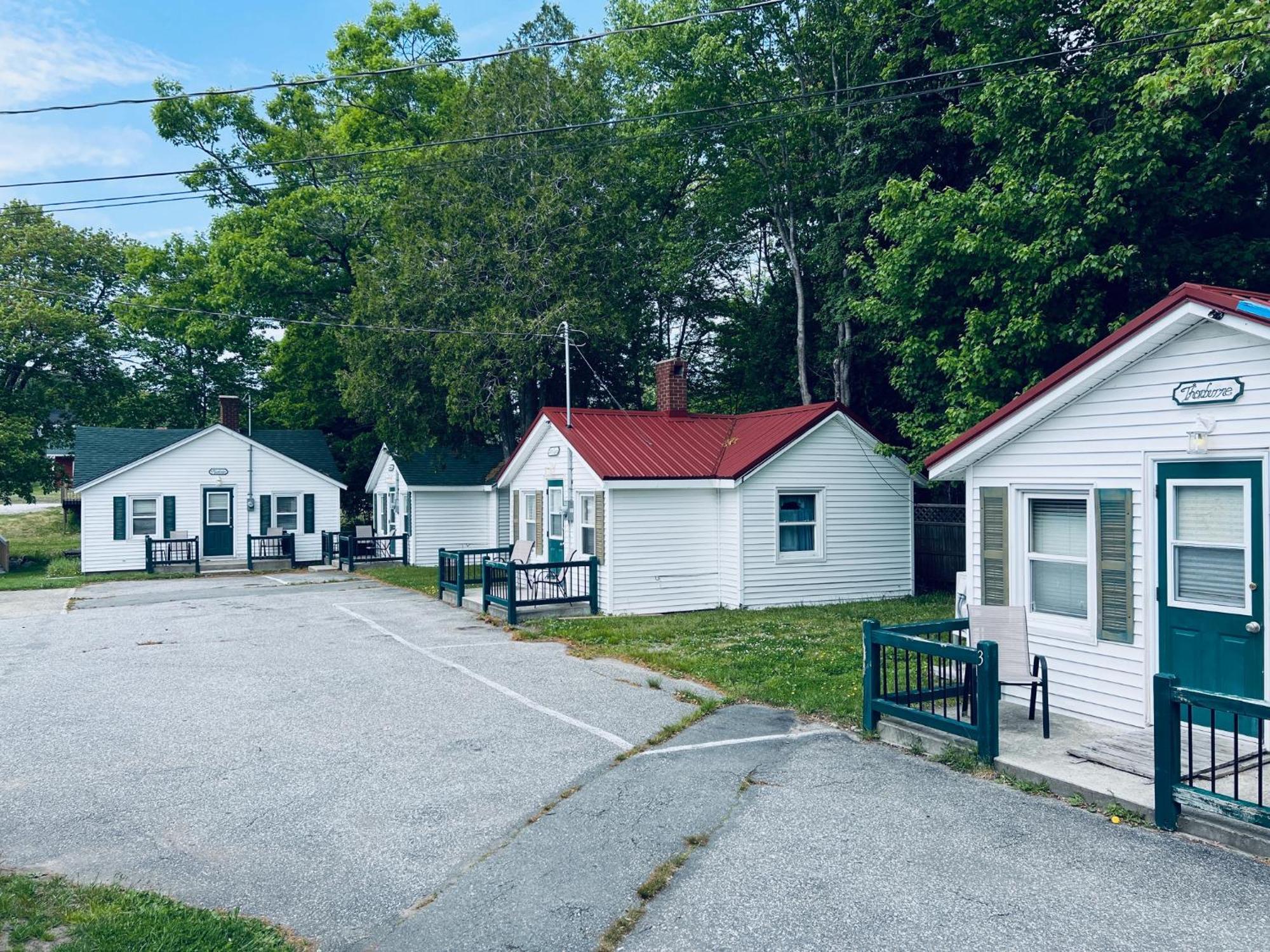 Mackenzie Motel & Cottages Shelburne Eksteriør bilde